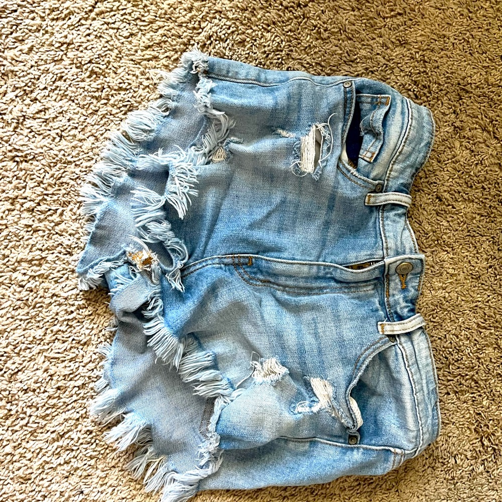 Distressed high waisted shorts